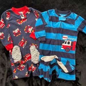 🌟ships free over $25 Carter’s footie pajamas